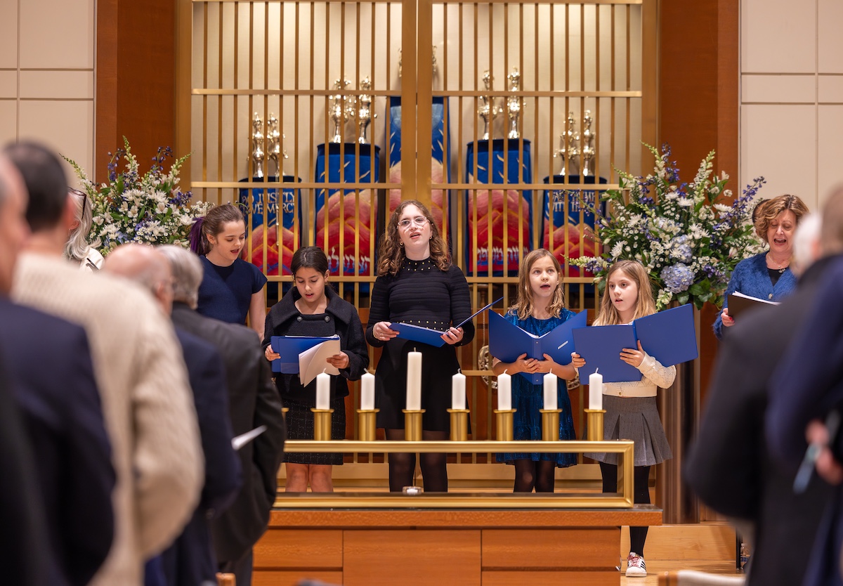 Shabbat Hanukkah Services at Chicago Sinai Congregation